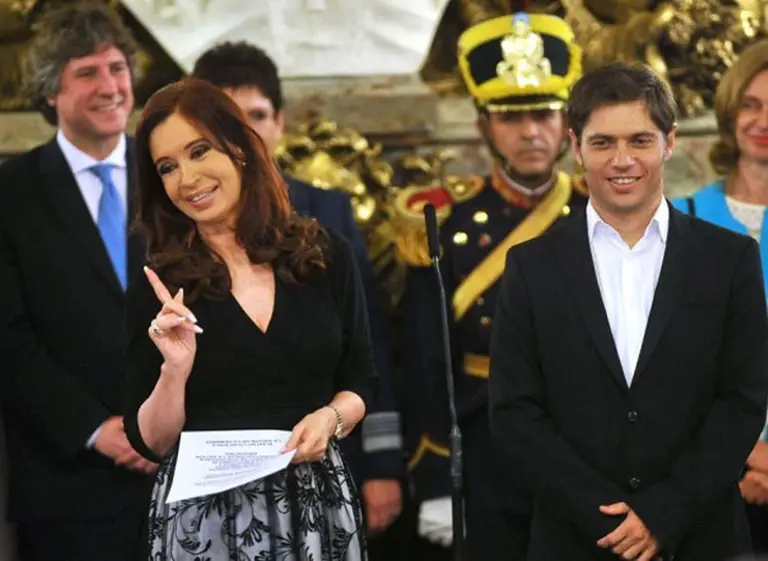 Cristina rearma su equipo: ya juraron Axel Kicillof para Ministro de Economí­a y Jorge Capitanich para Jefe de Gabinete