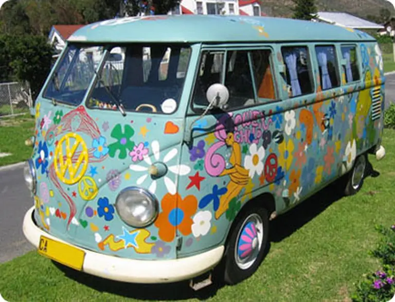 Se despide la mí­tica VW Combi y ya surge el culto retro