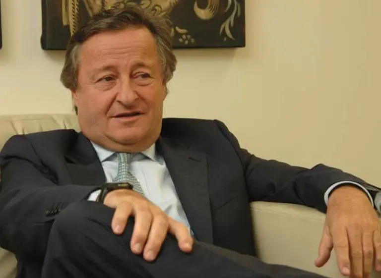 Cristiano Rattazzi increpó a Federico Sturzenegger: "¿En serio crees que los argentinos invertirán en pesos?"