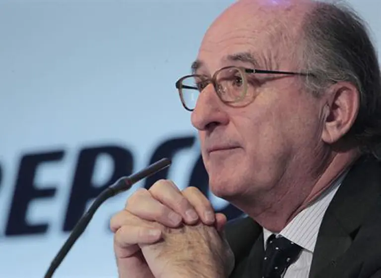 En abril se retira Antonio Brufau, el empresario que se enfrentó al Gobierno por YPF