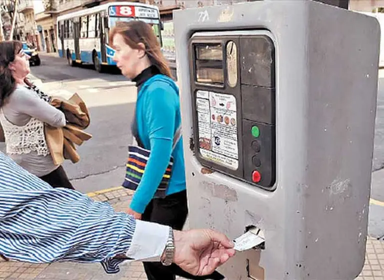 Justicia frenó la instalación de parquí­metros en los barrios de Capital