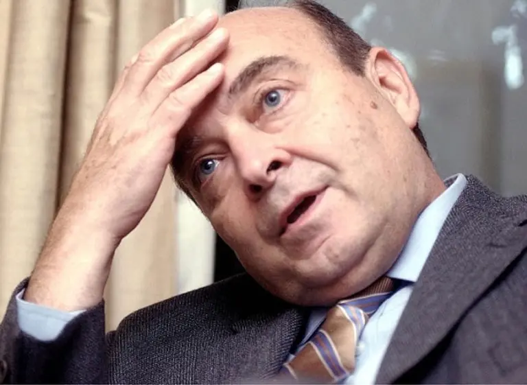 Procesan a ex funcionarios y asesores de Cavallo y De la Rúa por el "Megacanje" de 2001