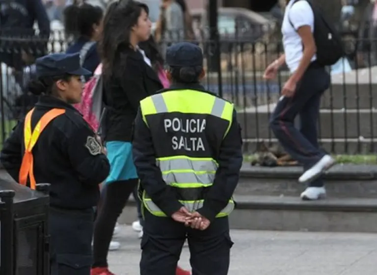 Ahora se acuarteló la policí­a de Salta y Gendarmerí­a interviene para evitar robos
