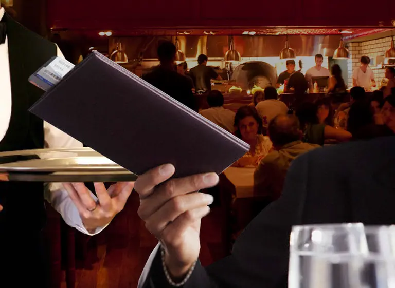 Servicio de mesa: se cobra más que una gaseosa y hay quejas por comercios que no respetan normativa