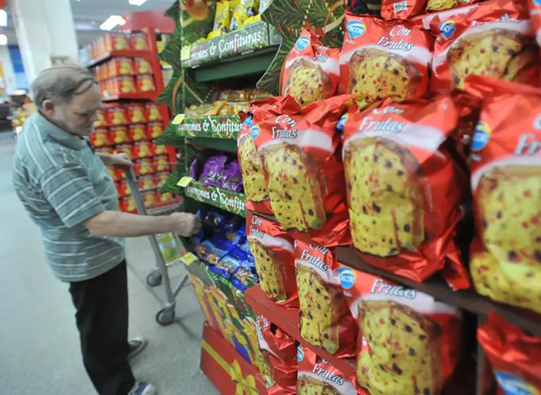 ¿Cuáles son los cinco productos que trae la "canasta navideña" de $39?