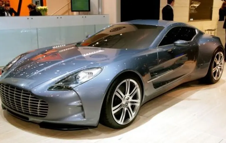 Aston Martin llamó a revisión al 75 por ciento de sus autos desde 2008
