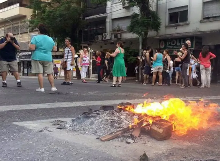 Se elevará al Congreso una normativa para evitar protestas con cortes de calles