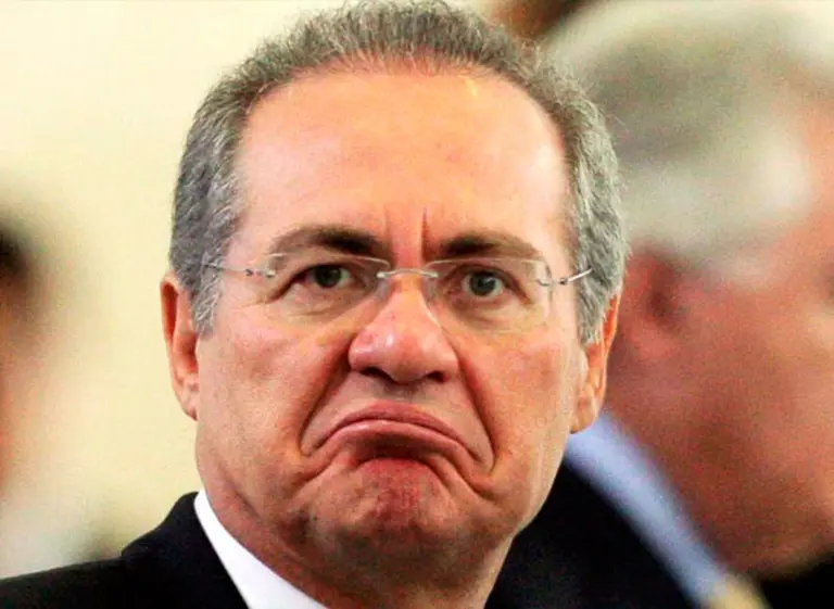 Senador brasilero tomó un avión oficial para realizarse un implante capilar y ahora debe devolver el dinero