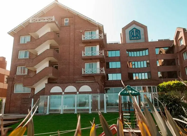 Camioneros se desprendió de su hotel en Pinamar y ganó u$s4 millones