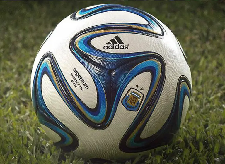 í‰sta es "Argentum", la pelota oficial para el fútbol argentino en 2014