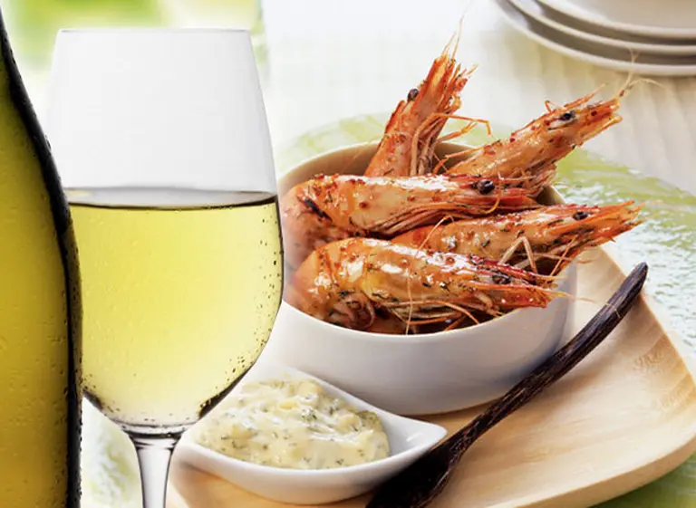 Este verano, Paz Levinson recomienda: tres platos livianos maridados con vinos y tragos frescos