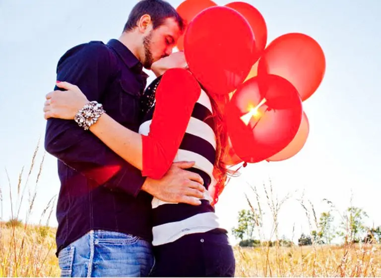 Ocho beneficios de los besos para la salud