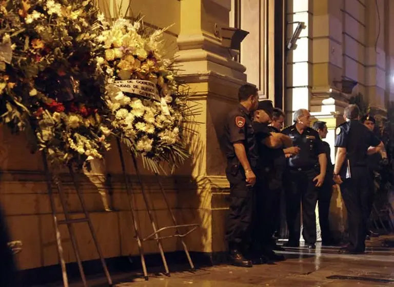 Despiden a los bomberos que perdieron la vida en el incendio y derrumbe de Barracas