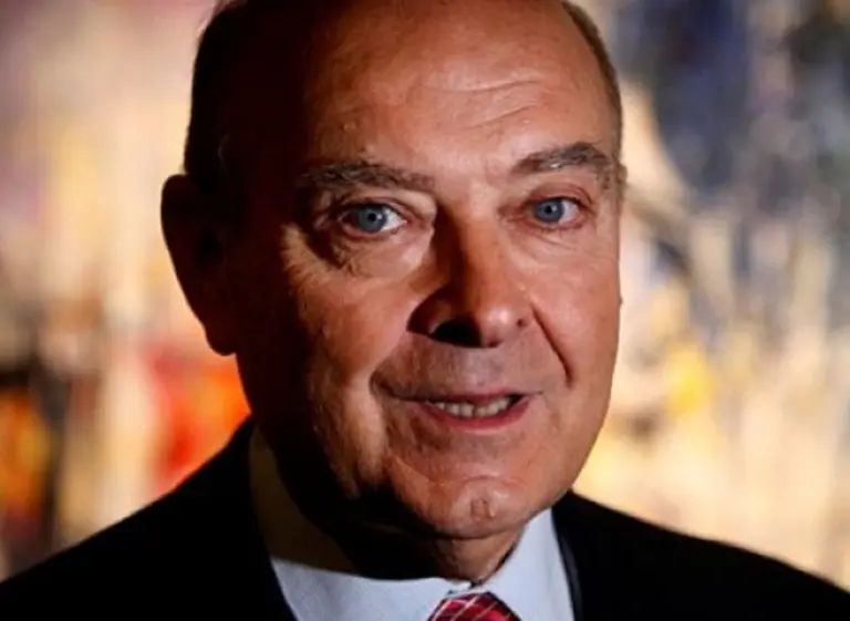 Ahora Cavallo "invita" a leer el discurso de Celestino Rodrigo de 1975