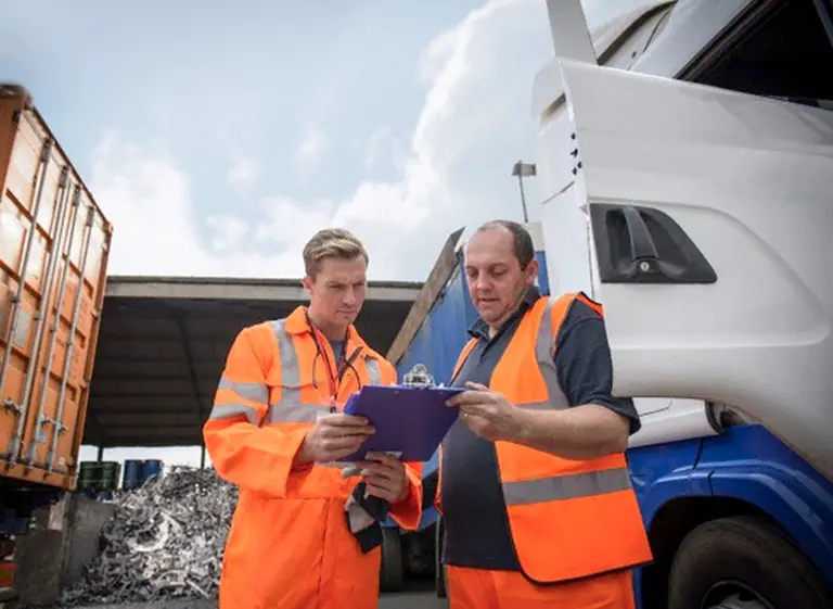 Costos de transporte subieron 34% en un año y empresarios alertan que el sector está en "emergencia"