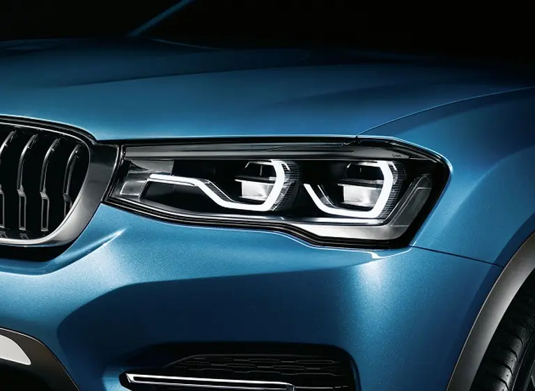 BMW inicia la cuenta regresiva para la presentación del X4, el nuevo todoterreno