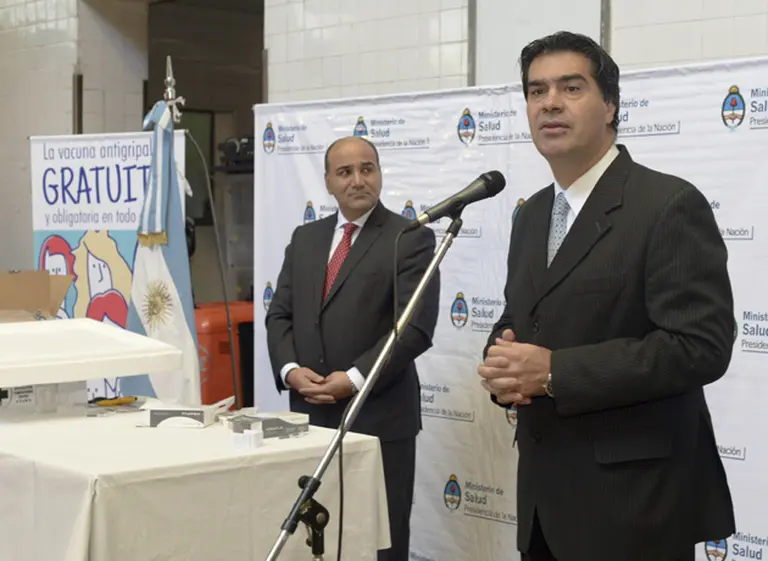 Capitanich y una frase poco afortunada: "No es noticia el avión que llega sino el que cae"