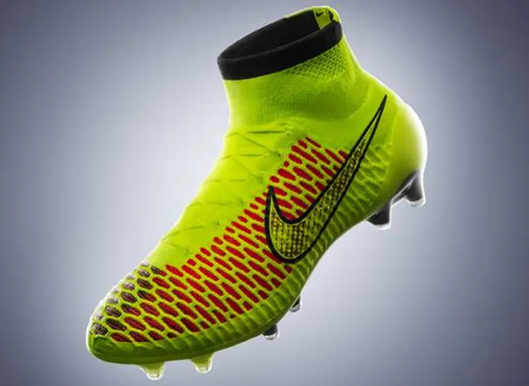 Nike presentó sus originales botines nuevos Magista