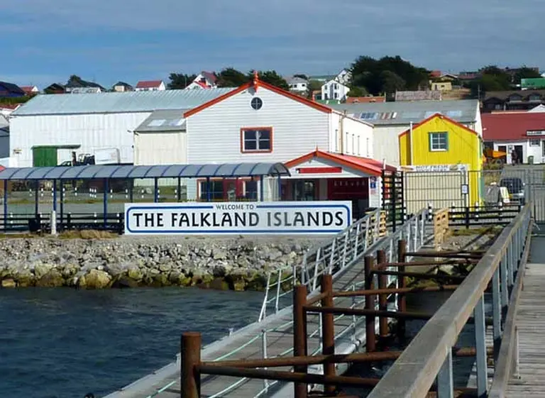 Colocarán carteles en la Ciudad que indiquen la distancia con las Malvinas