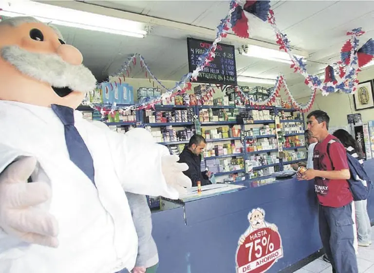 Está es la fórmula que usó el Doctor Simi para pelear contra laboratorios y expandir su negocio