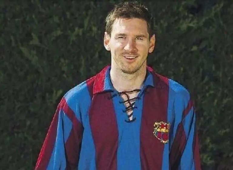 Messi homenajeó al ex máximo goleador del Barí§a poniéndose su camiseta