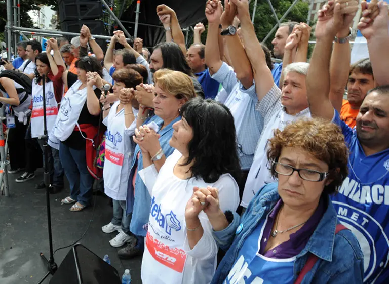 Doce dí­as sin clases: los docentes y el gobierno de Scioli van a otra mediación