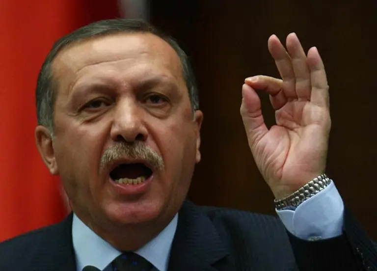 El primer ministro de Turquí­a insiste con bloquear Twitter