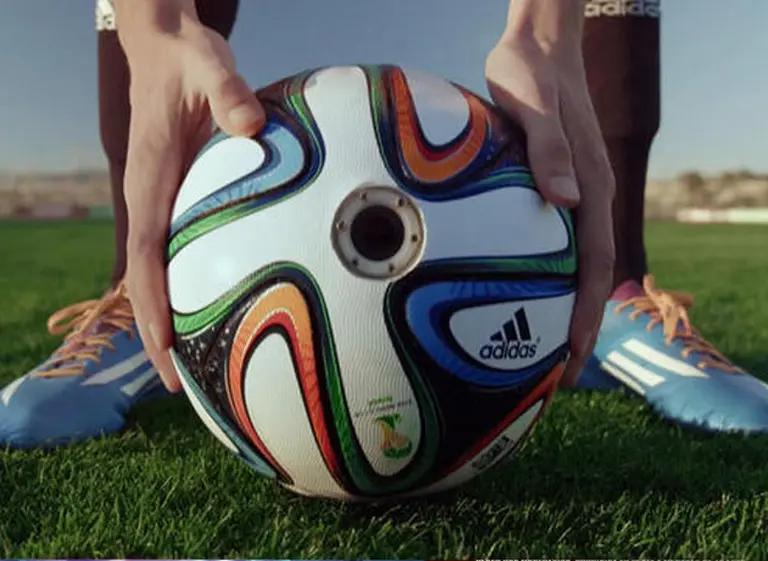 Adidas coloca cámaras HD dentro de la pelota del Mundial
