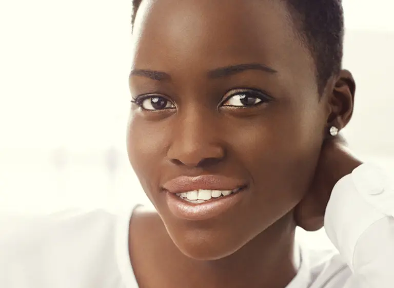 La ganadora del Oscar Lupita Nyong'o es la nueva embajadora de Lancí´me