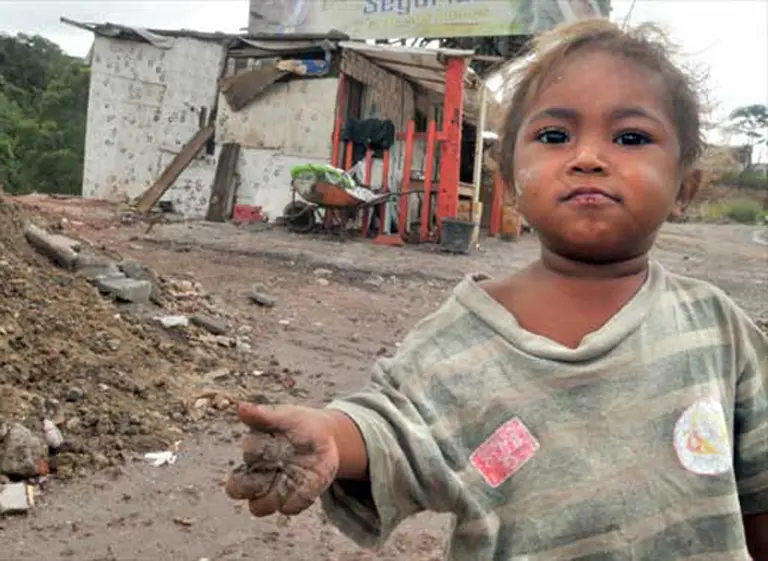 La Ciudad se suma a la polémica y reconoce que la pobreza alcanza al 12,1% en el distrito más rico del paí­s