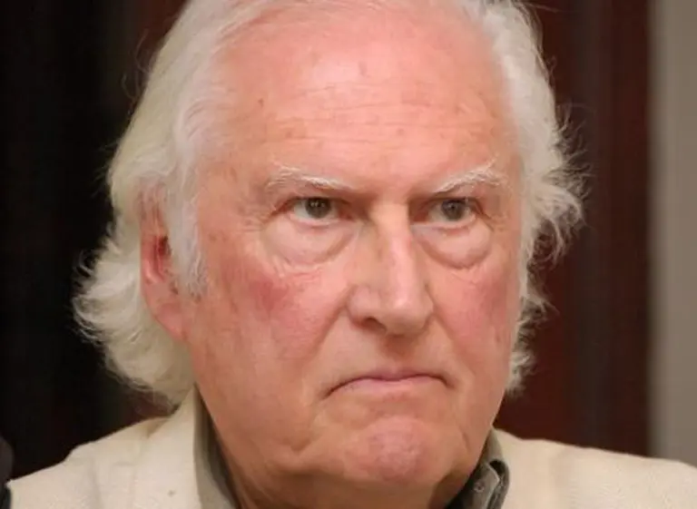 Pino Solanas se reunió con el Papa y reveló los detalles del encuentro