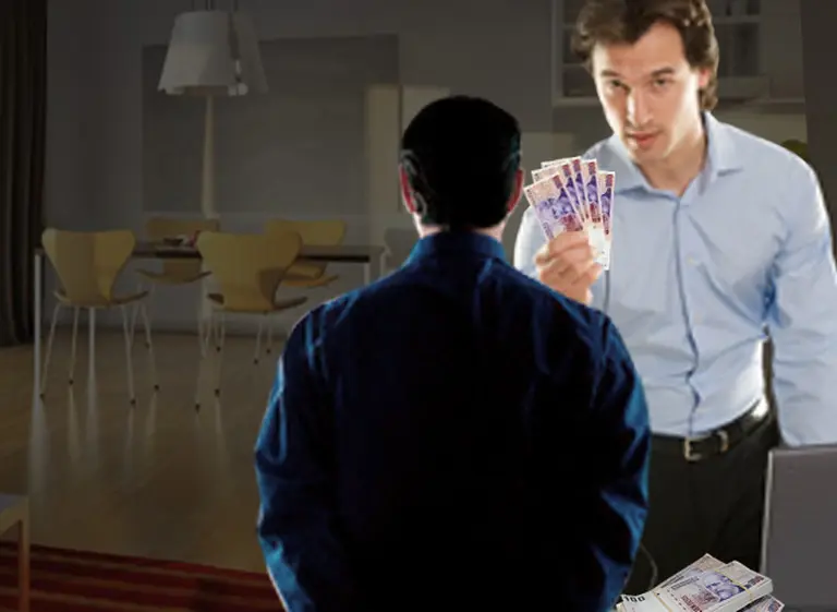 Las "cuevas" festejan: ganan fortunas por descontar cheques