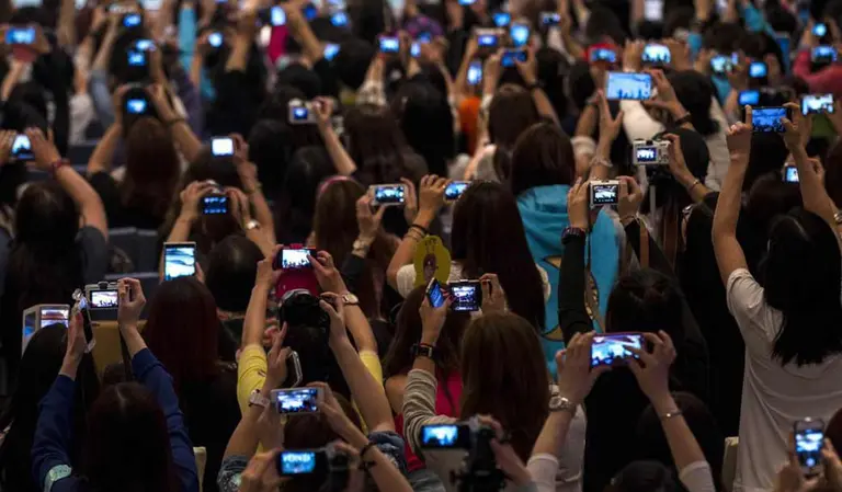 El uso de FireChat se dispara por las protestas en Hong Kong