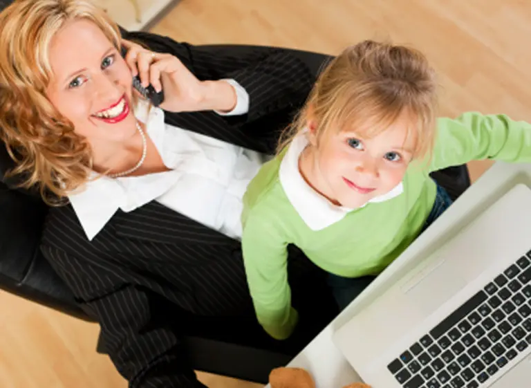 ¿Qué pasa con la licencia por maternidad cuando alguien decide adoptar?