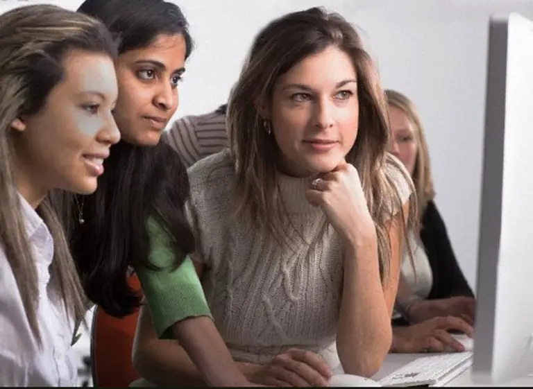 MOOC para todos: Coursera forma una comunidad de traductores para sus cursos