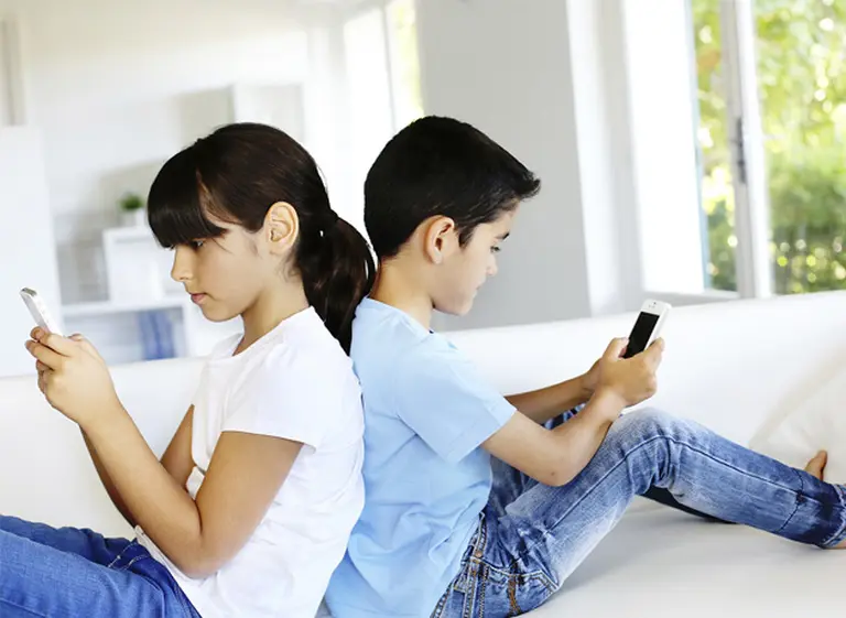 Un tercio de los chicos de entre 7 y 13 años tiene celular