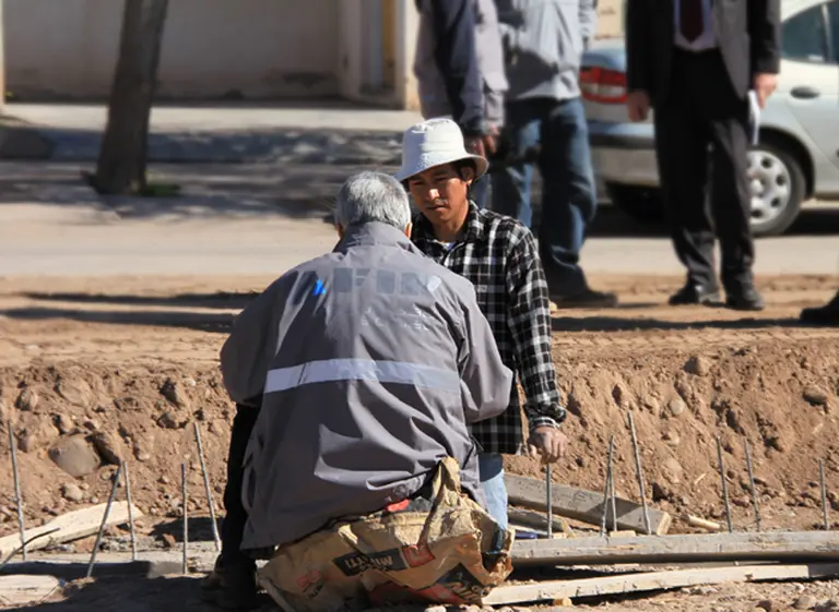 El Gobierno estudia medidas para que no se derrumbe la actividad tras la devaluación