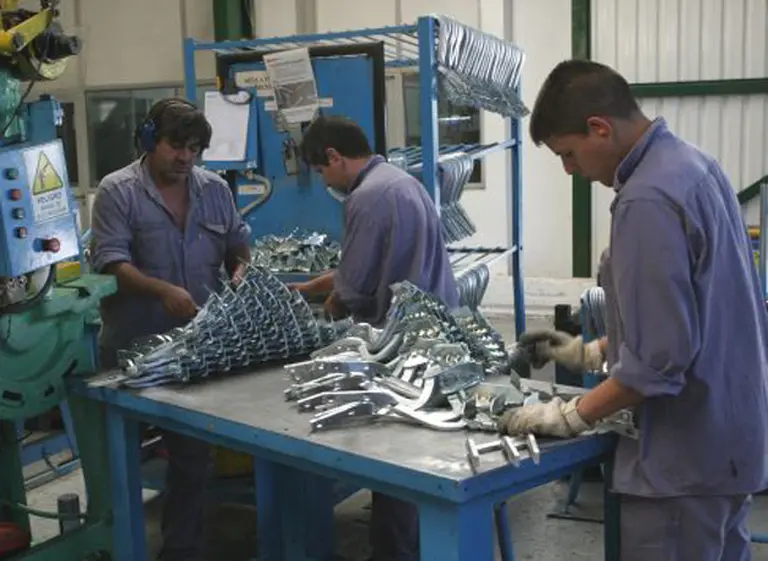 Autopartista Paraná Metal suspende su producción hasta septiembre