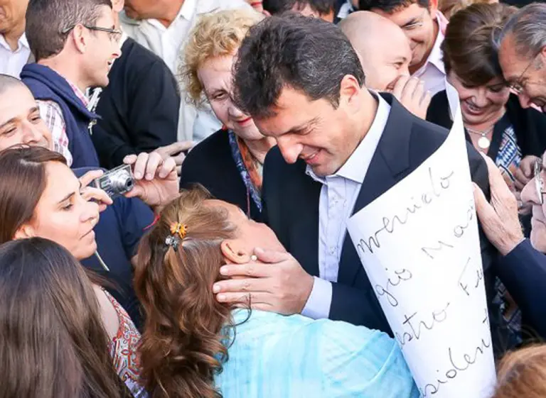 Massa contrató al publicista Ramiro Agulla para darle impulso a su carrera presidencial