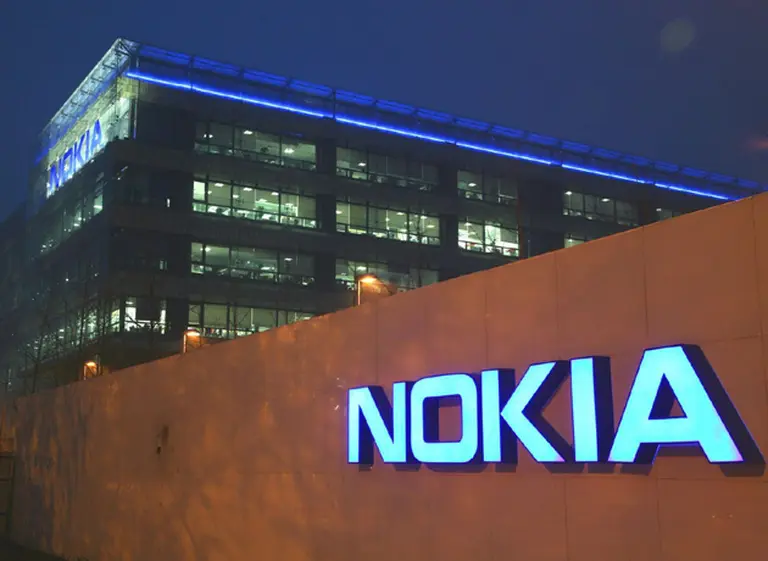 Nokia podrí­a recortar hasta 15.000 puestos de trabajo