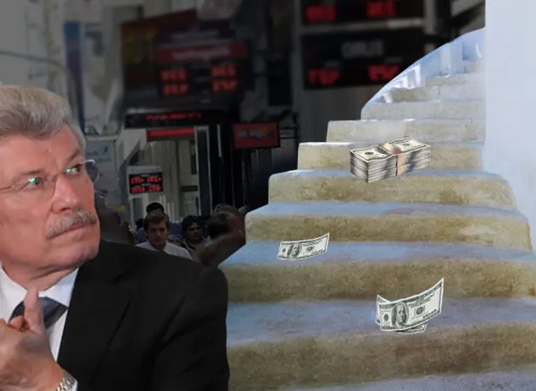 Fábrega deja escapar al tipo de cambio para darle oxí­geno a las reservas: ¿se viene el "dólar escalera"?