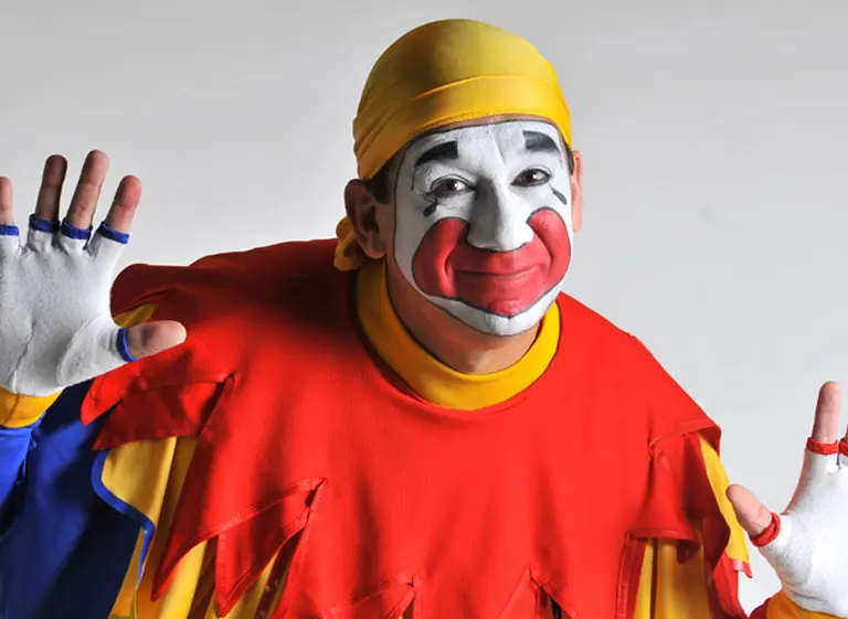 La Aduana uruguaya le retuvo el traje de payaso a Piñón Fijo y no pudo hacer su show