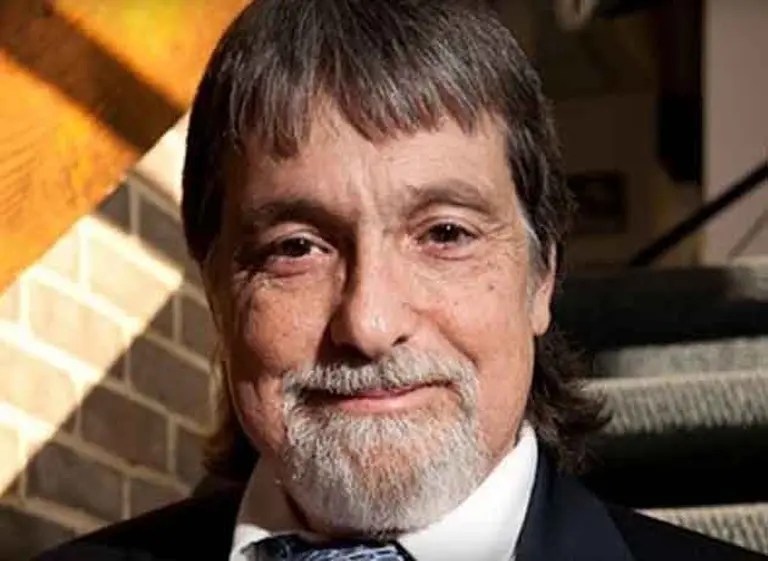 El hombre que ganó la loterí­a siete veces comparte los secretos para correr con su misma suerte