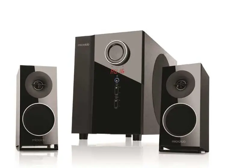 Microlab presenta su nuevo sistema de audio integrado con conexión óptico digital