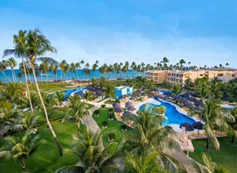 Iberostar estrena un hotel de lujo con estilo natural en Brasil