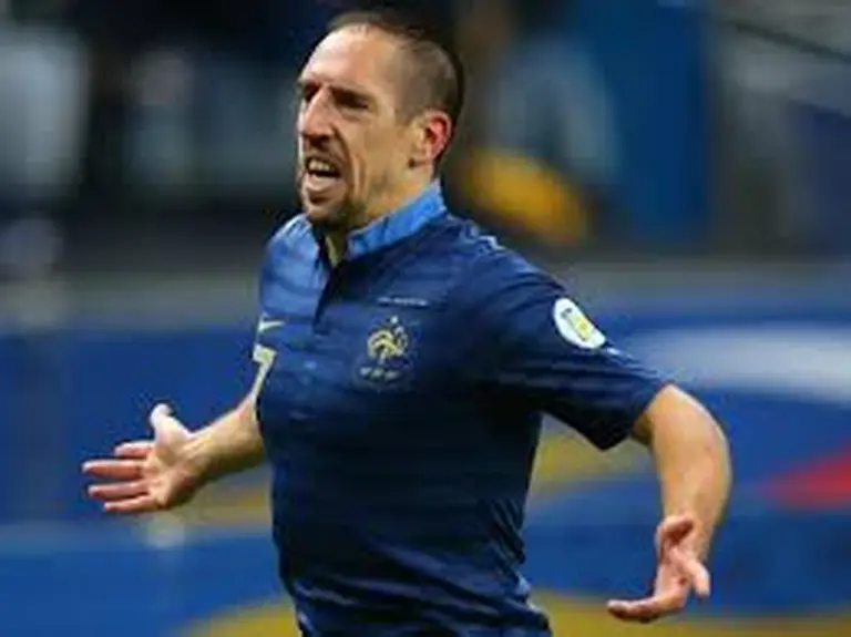 Franck Ribéry se resintió de la lumbalgia y se pierde el Mundial
