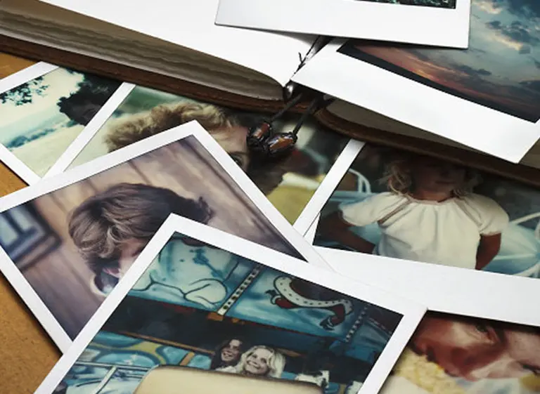 Cómo escanear tus fotos viejas con la aplicación Google PhotoScan