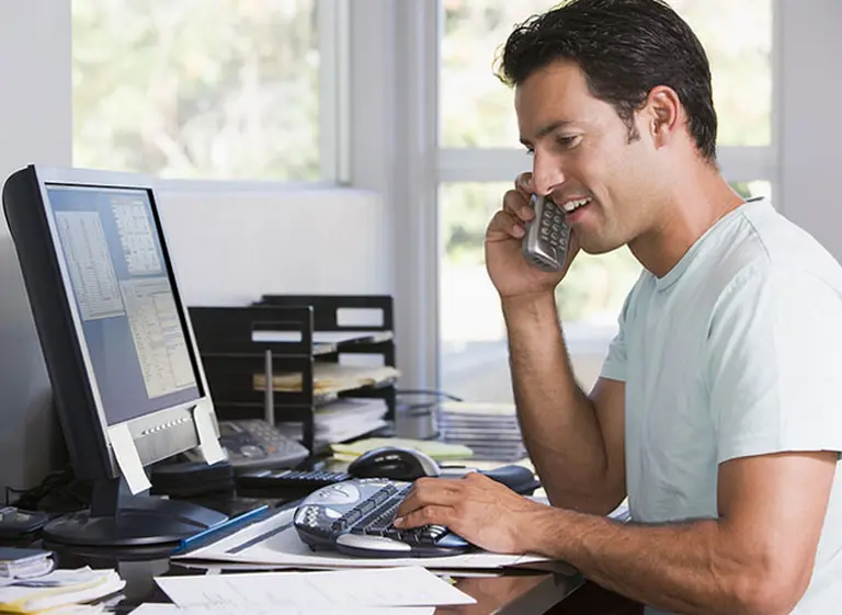 ¿Cuáles son los sectores que ofrecen mejores beneficios y flexibilidad a sus ejecutivos?