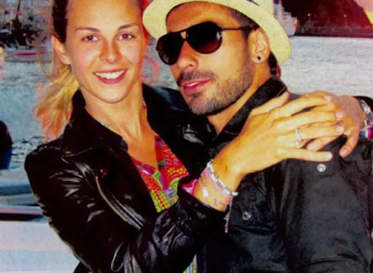 Según la novia del "Pocho" Lavezzi, "un jugador enamorado juega mejor"