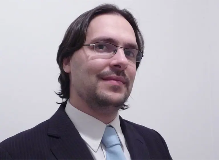 Martí­nez Burzaco: "Técnicamente habrá default y bajarán la calificación"